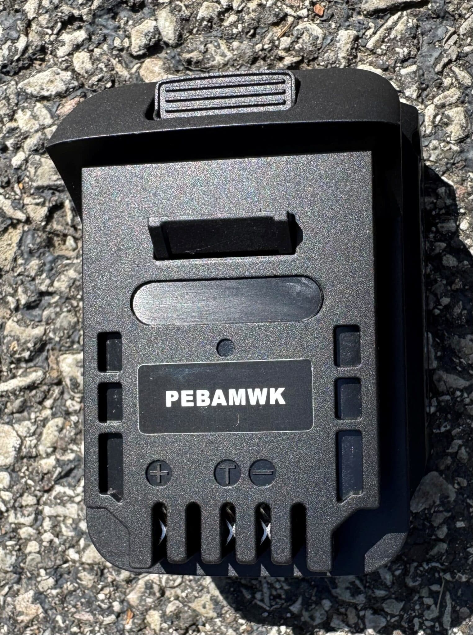 Battery-Adapter-for-Milwaukee-Battery-in-Freeman-Fence-Stapler_yN5l3J4BdezuniZaPArfY9rJ1YStXgoj